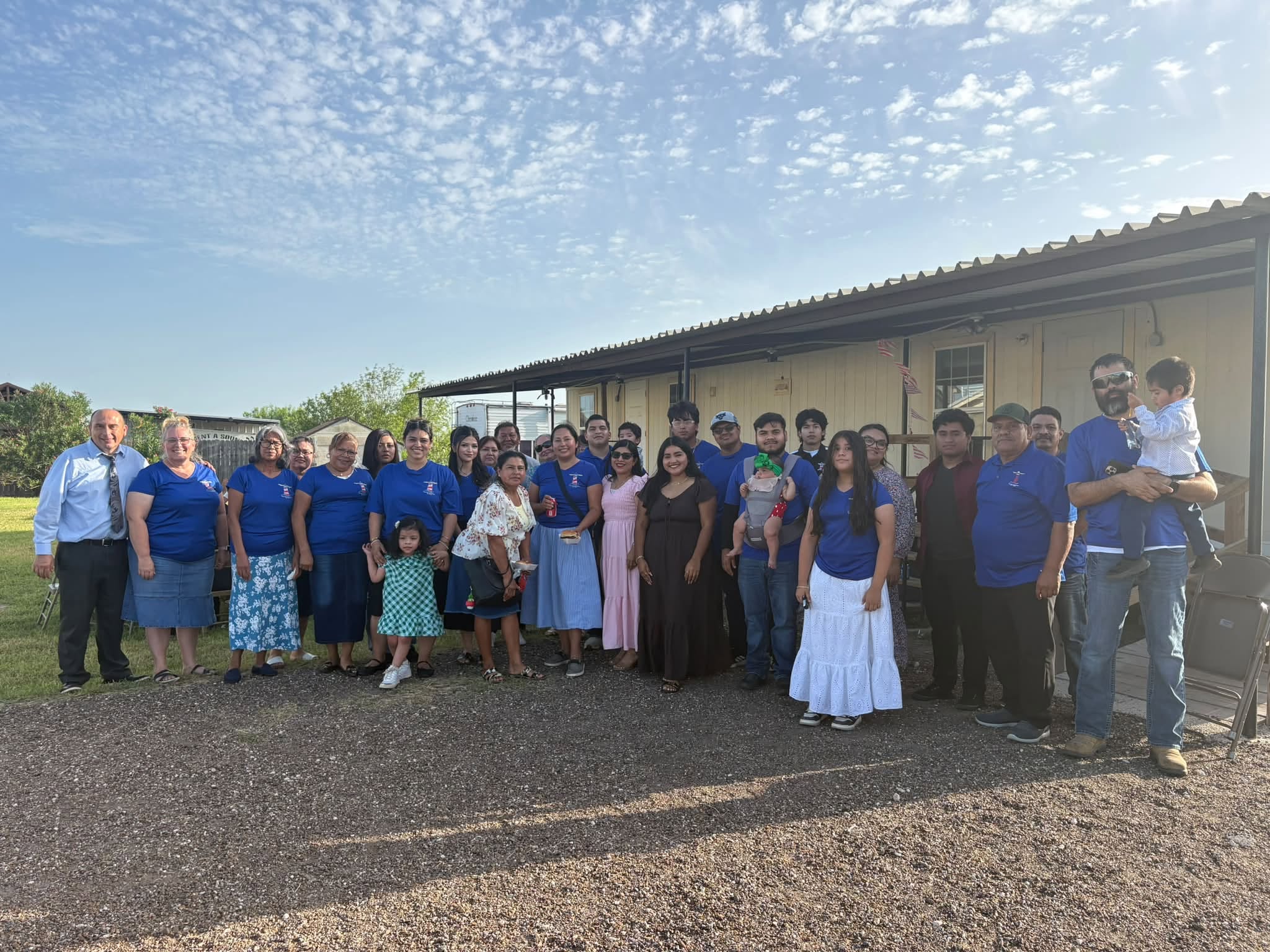 El Faro Church Scene 1